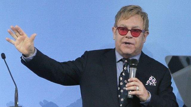150915175007_elton_john_640x360_ap_nocredit.jpg