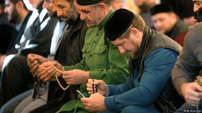 Кадыров вступился за Коран и обещал лично призвать к ответу судью