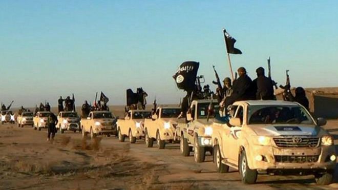 Militantes del autodenominado Estado Islámico