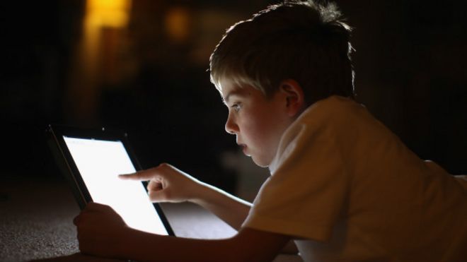 151012095457_child_tablet_computer_624x351_gettyimages_nocredit.jpg