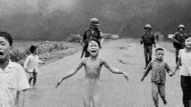 151026153353_kim_phuc_vietnam_war_napalm