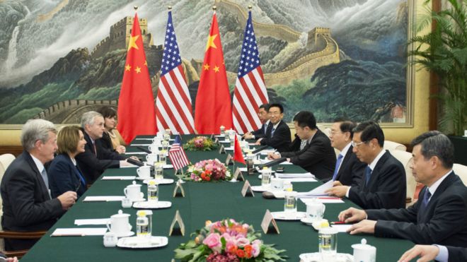 全国人大常委会委员长张德江12日在北京人民大会堂，会见美国国会众议院少数党民主党领袖佩洛西与代表团。