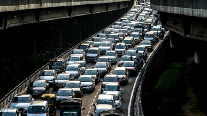151224061923_delhi_traffic_jam_640x360_afp_nocredit.jpg 151224061923_delhi_traffic_jam_640x360_afp_nocredit.jpg
