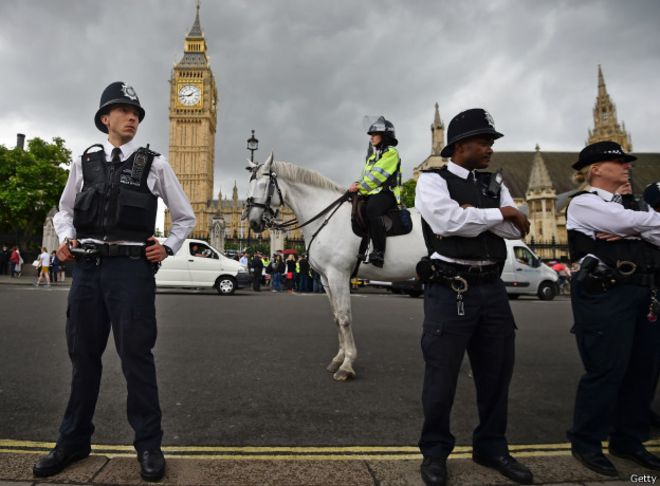 160118163614_reino_unido_policia_armas_624x460_getty.jpg