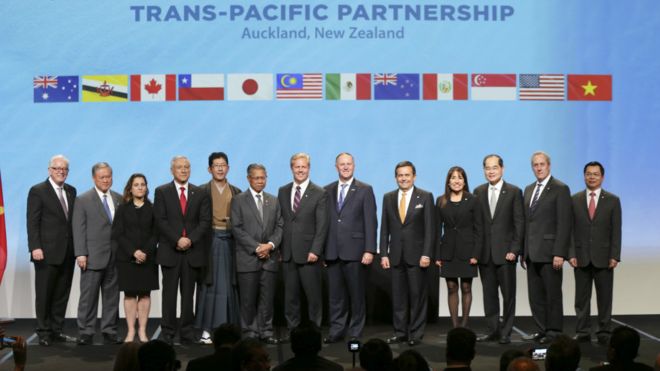 12国贸易部长正式签署TPP协议。