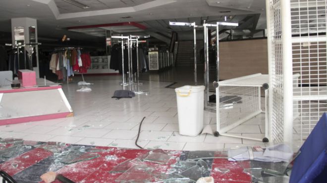 Cerca de 50 tiendas fueron saqueadas en Maracaibo, Venezuela.