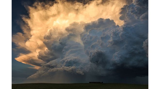 160523132130_storm-chaser-rex-6.jpg