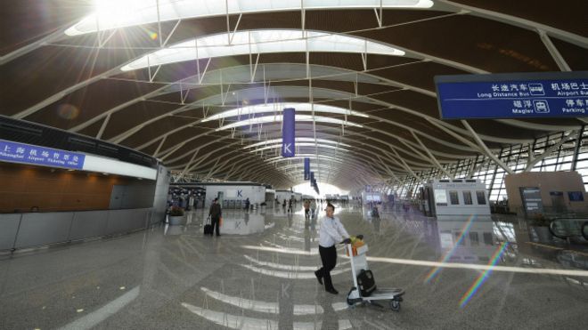 160612081356_cn_shanghai_pudong_airport_