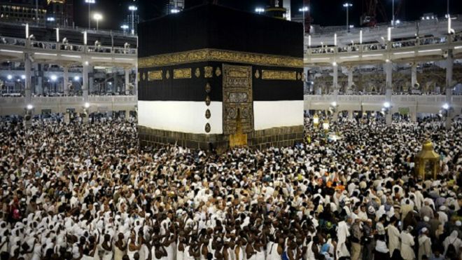 السعودية تعتزم تسليم حجاج هذا العام أساور إلكترونية