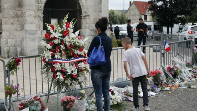 صحف عربية تدعو لموقف دولي لمواجهة الإرهاب بعد هجوم فرنسا