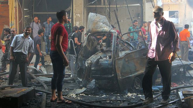 سوريا: وكالات إغاثة تستعد لإدخال مساعدات للمدن المحاصرة، وغارات على حلب وادلب