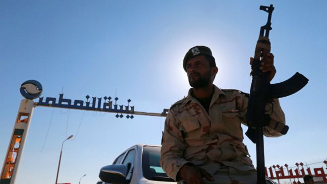 صحف عربية تناقش الصراع حول النفط في ليبيا والهدنة في سوريا