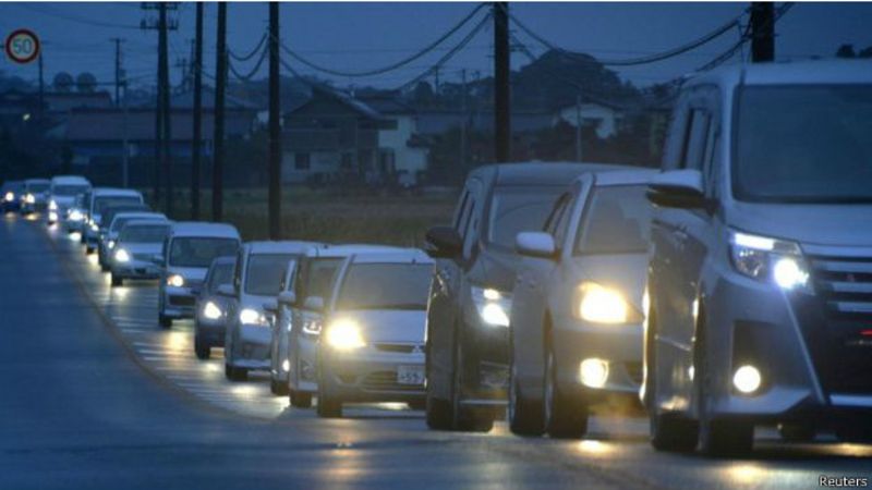 福島縣磐城市居民開車撤離形成堵車（22/11/2016）