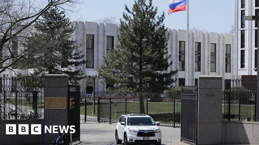 Spy Poisoning Russia Accuses Us Of Expulsion Blackmail Bbc News