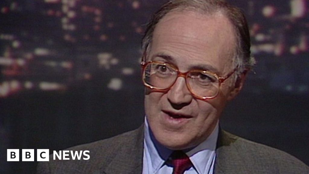 The ways politicians use to avoid answering questions BBC News