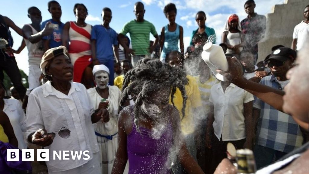 In pictures: Haiti celebrates Day of the Dead - BBC News