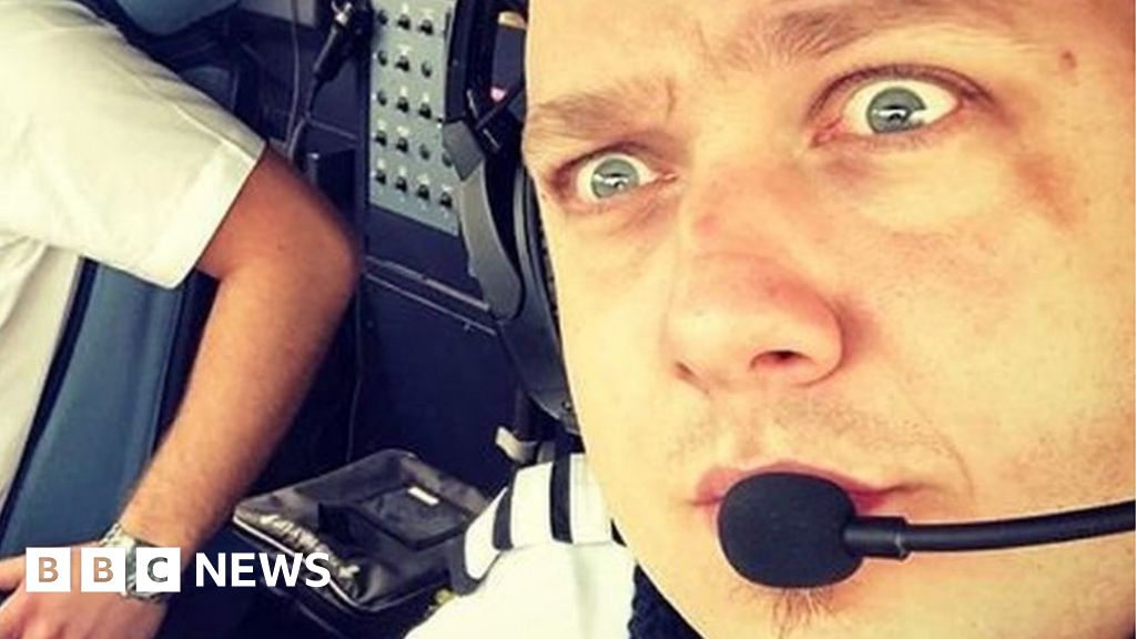 Easyjet Suspends Pilots Over Snapchat Videos Bbc News 8214