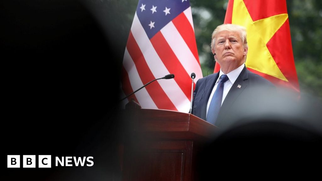 Trump's tour leaves observers perplexed