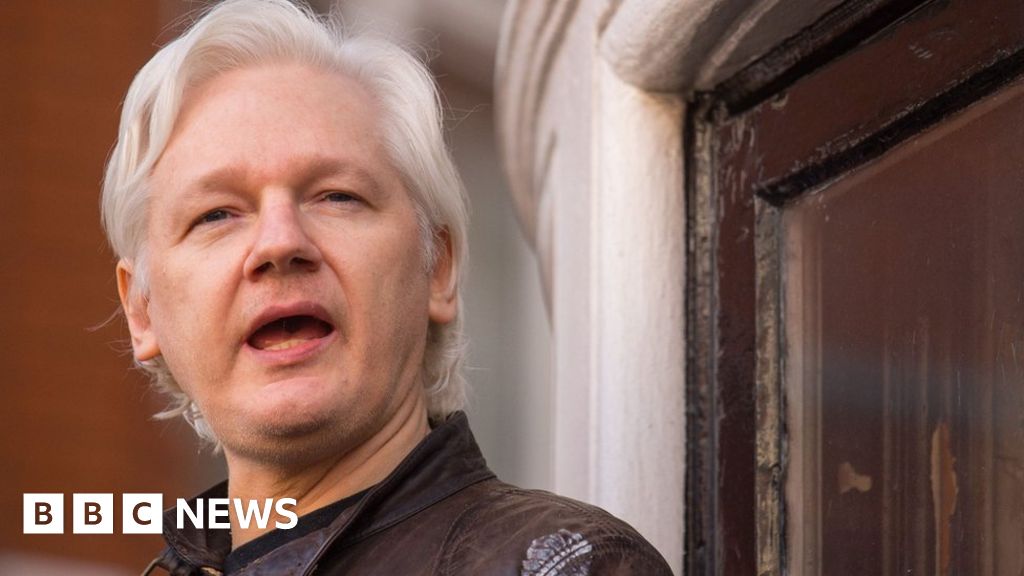 Warrant for arrest of Assange upheld