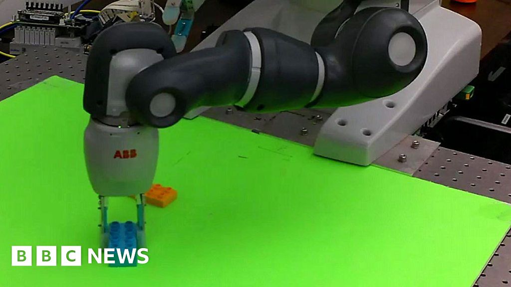 The robot that can pick up virtually any object BBC News