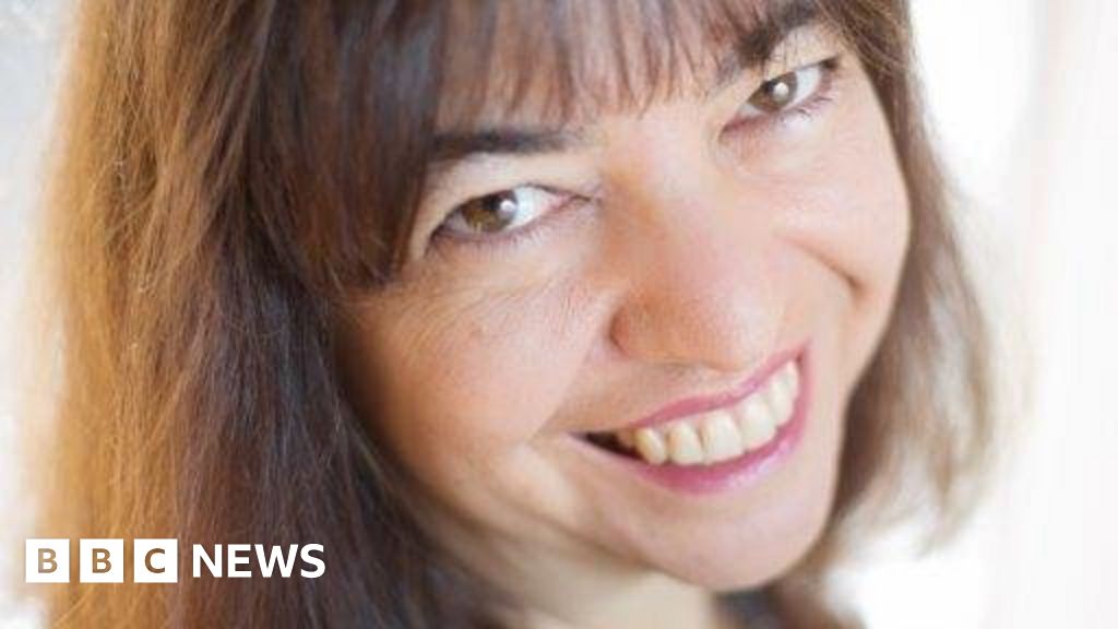 'My sister died of lung cancer but never smoked'