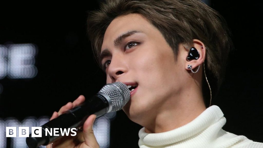 Jonghyun: Note shows K-pop star's struggles with depression - BBC News