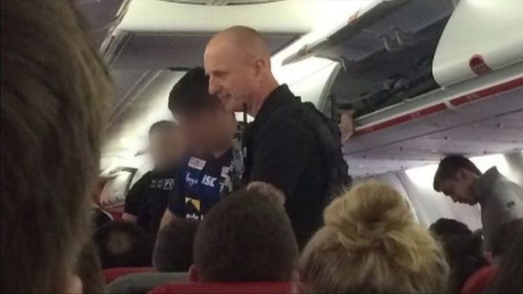 'Disruptive' stag parties kicked off Jet2 Prague flight