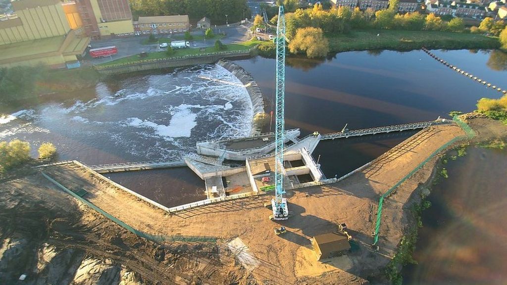 Knottingley £7.5m hydroelectric power station opened BBC News