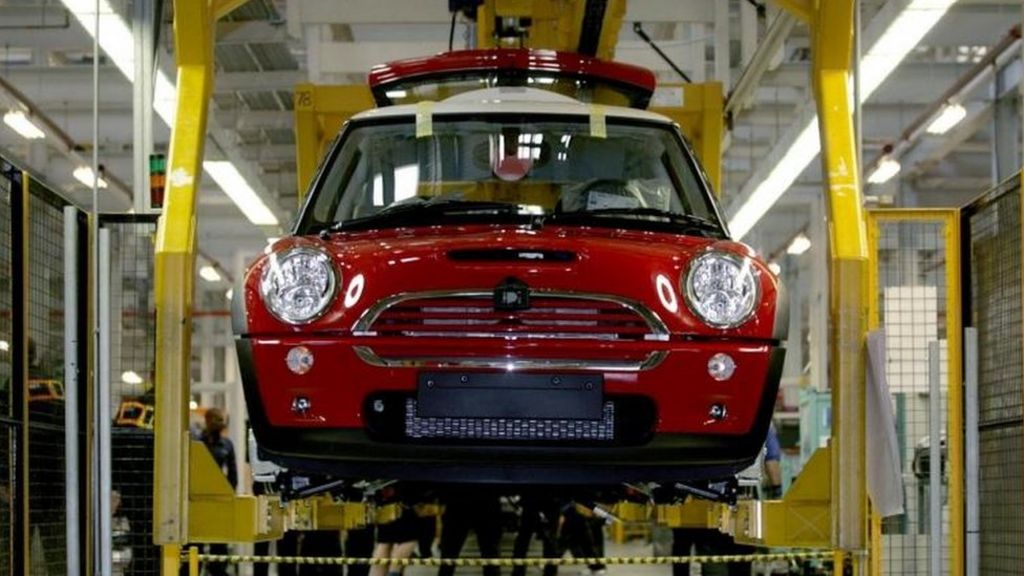 UK BMW workers back strike over pensions