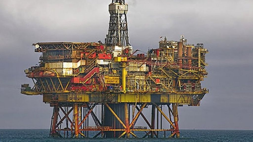 Gas leak shuts Brent Charlie North Sea platform - BBC News