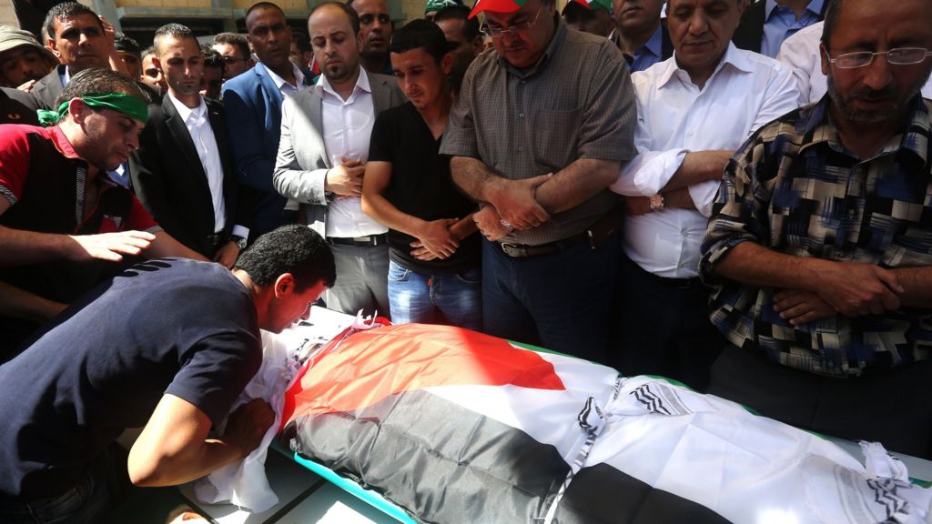 West Bank arson: Dead Palestinian child's father dies of wounds - BBC News