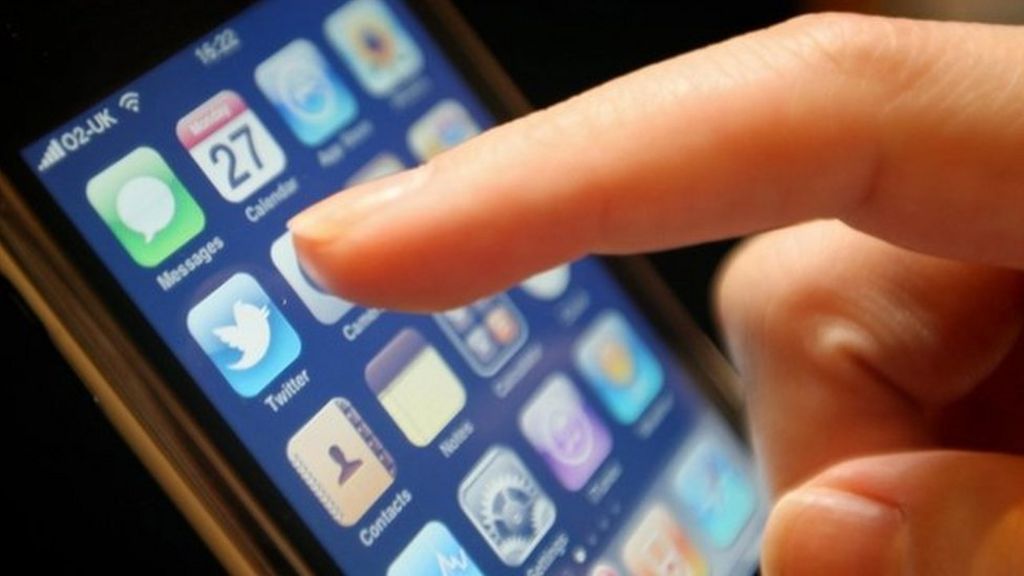 £38m for Newport foundry to make new technology behind 5G - BBC News