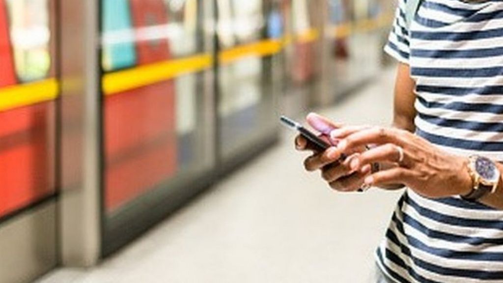Tube tunnel wi-fi plan to be launched