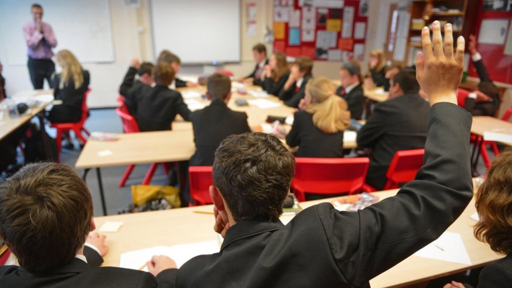 Teacher shortage blamed for 'limited' range of subjects in schools - BBC News