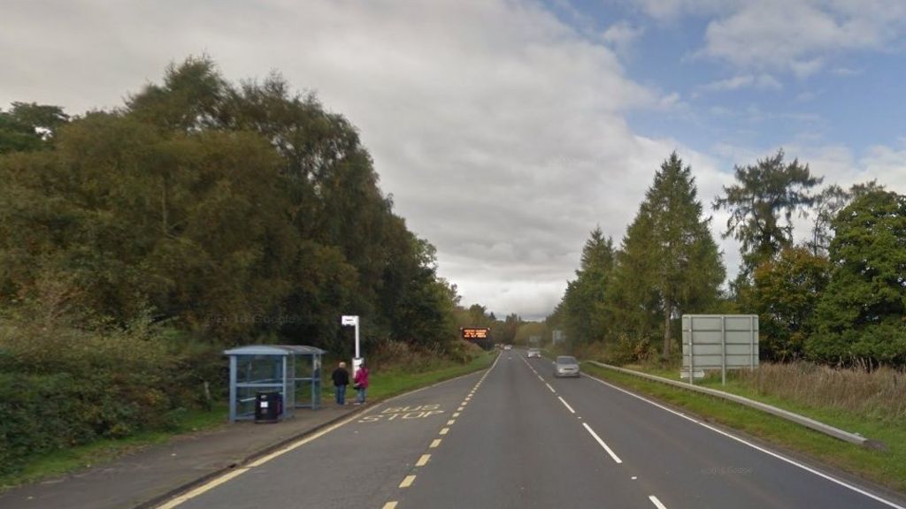 Two people seriously injured in Loch Lomondside crash
