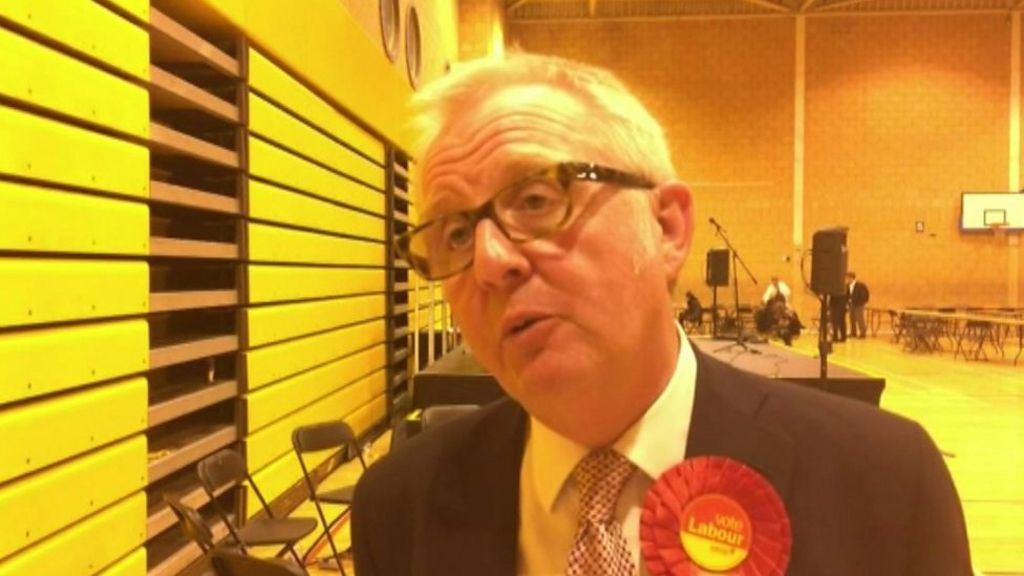 Labour holds Dudley North by 22 votes