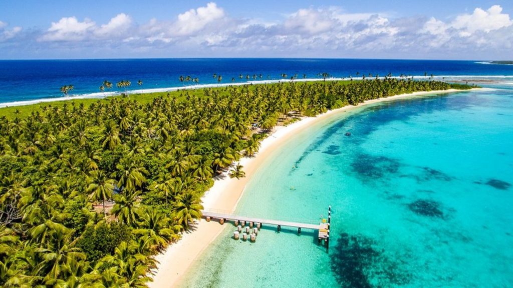 Remote Beach In Indian Ocean Ranked Australias Best Bbc News