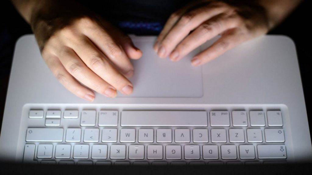 UK losing online extremism battle, research suggests