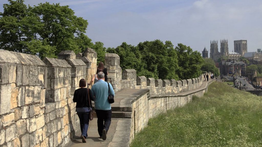 Cash to preserve York's medieval city walls