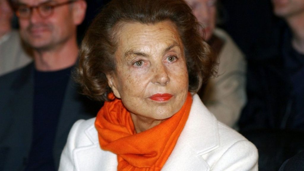 World's richest woman dies at 94