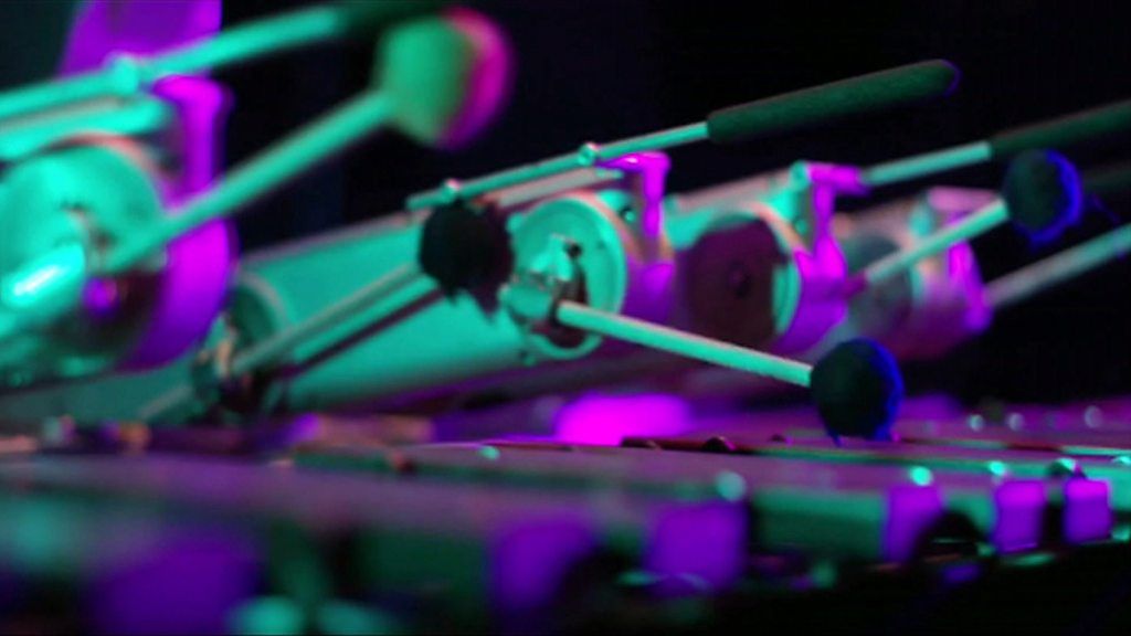 A robot learns to compose its own music