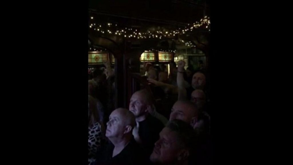 Manchester attack: Minute's silence before Ajax match