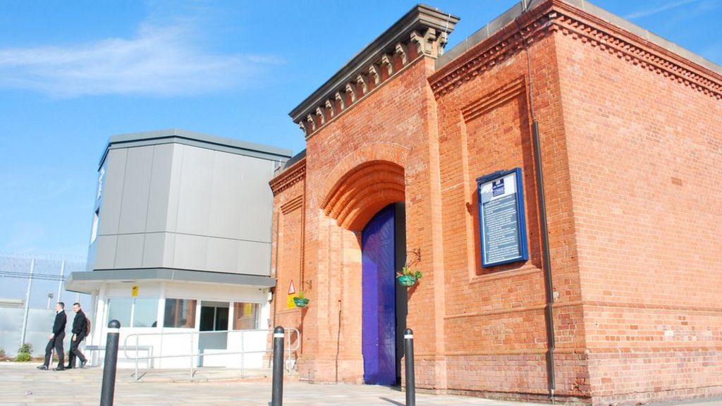 Violence 'significant problem' at HMP Nottingham - BBC News - BBC News