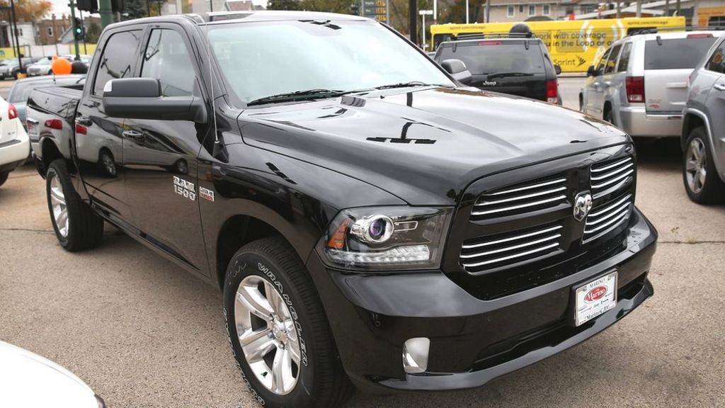 Fiat Chrysler recalls 1.25m trucks over software error