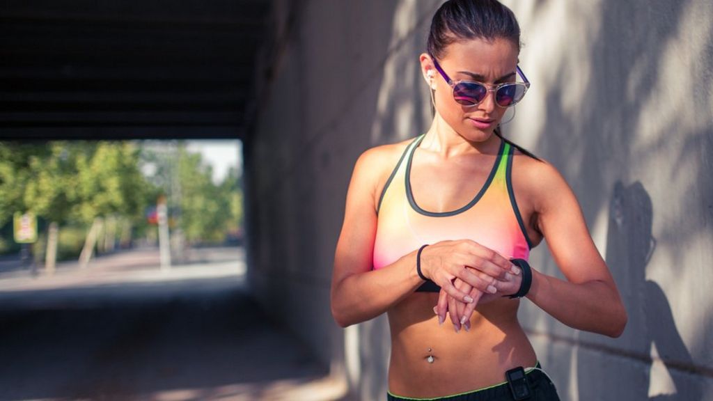 Fitness trackers 'poor at measuring calories burned'