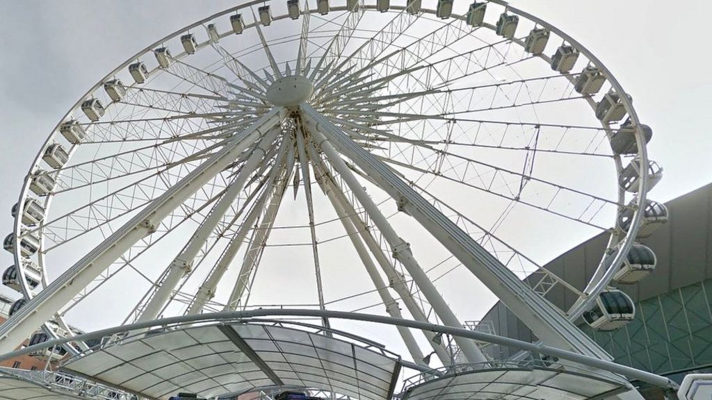 Merseyside Police warning to Wheel of Liverpool climber