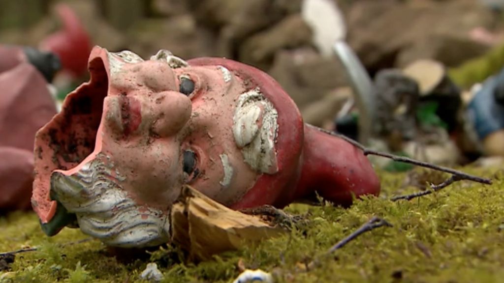 Gnomes decapitated in second attack at tourist attraction