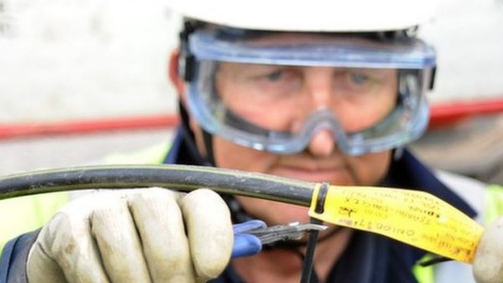 Matt Hancock: '£400m fund for ultra-fast broadband'