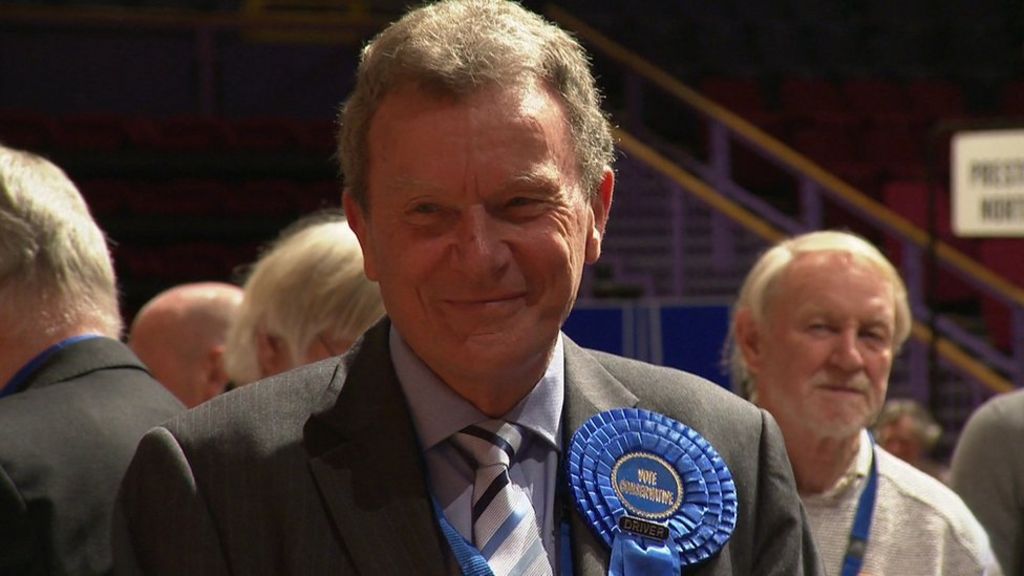 'Witch hunt' claims as Lancashire council leader announces restructure plan