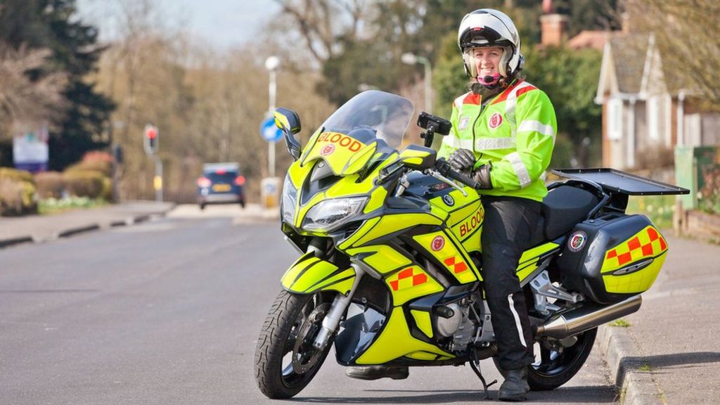 Blood bikers: The volunteer motorcyclists who help the NHS - BBC News